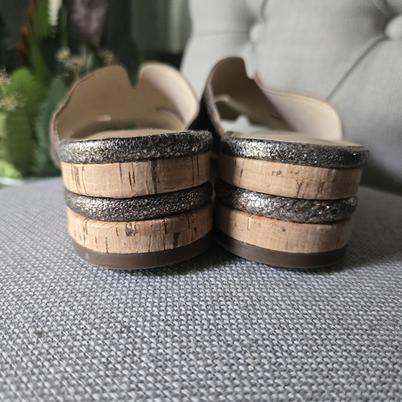 VANELLI Horus Metallic Slide On Sandals - Picture 5 of 8